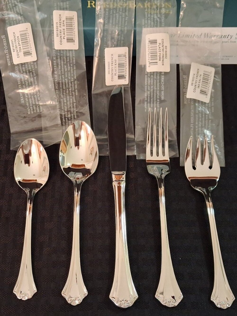 Reed & Barton Country French 20 Piece 18/10 s/s Flatware Set New in Boxes!